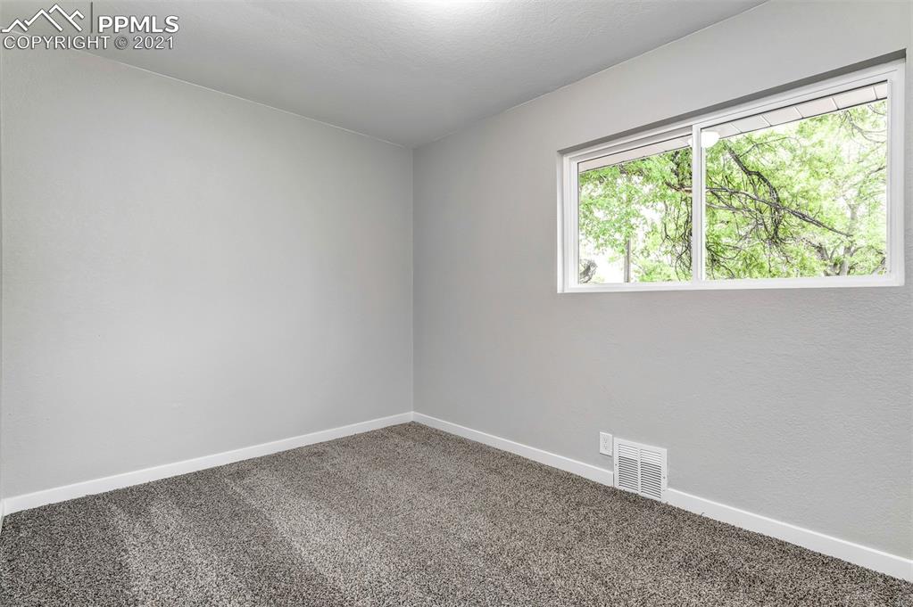 518 Huron Road Colorado Springs, CO 80910 - Photo 9 of 24