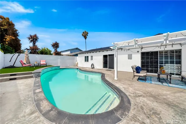 $1,549,000 | 587 Traverse Drive, Costa Mesa, CA 92626