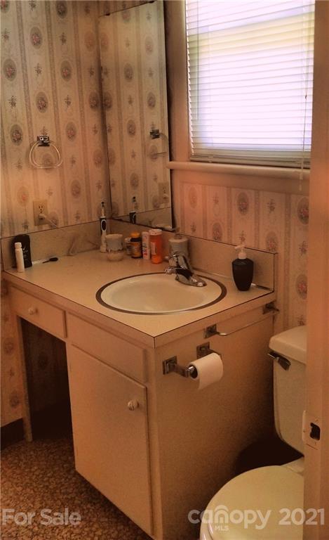 2148 Horseshoe Bend Road Northeast Hickory, NC 28601 - Photo 7 of 8 Gallery Image 7