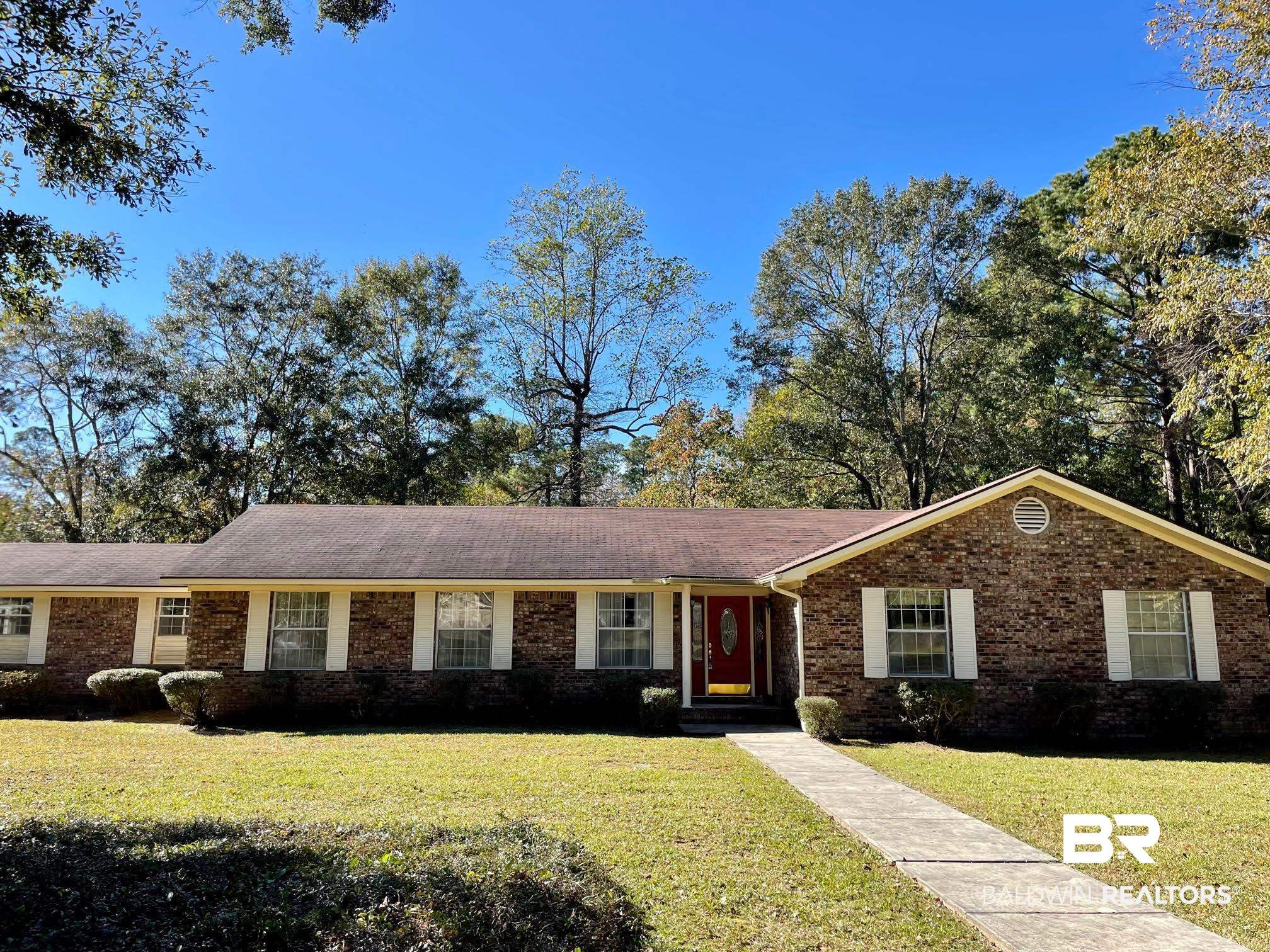 101 Magnolia Avenue Brewton, AL 36426 - Photo 1 of 17