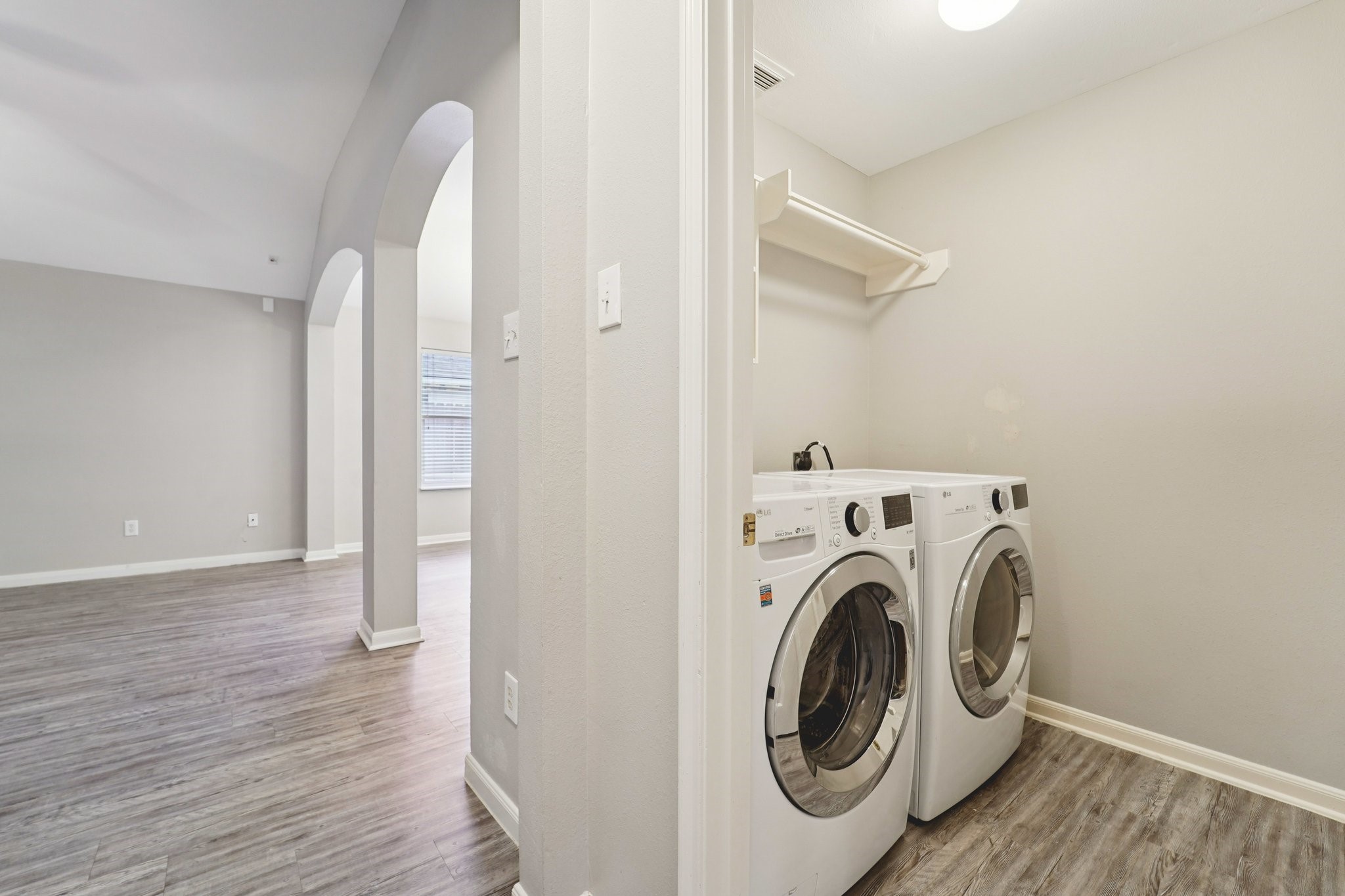 6715 Lilacbrook Court Spring, TX 77379 - Photo 17 of 34