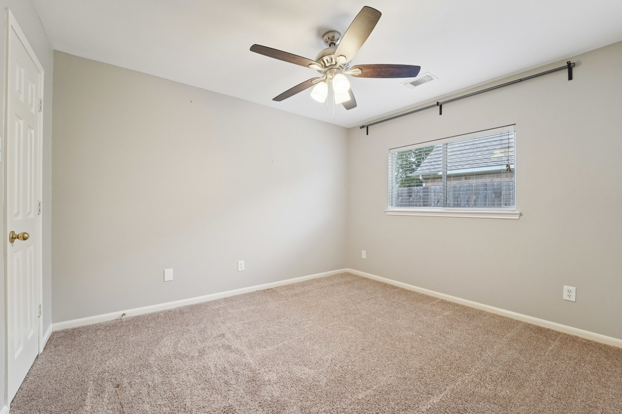 6715 Lilacbrook Court Spring, TX 77379 - Photo 18 of 34