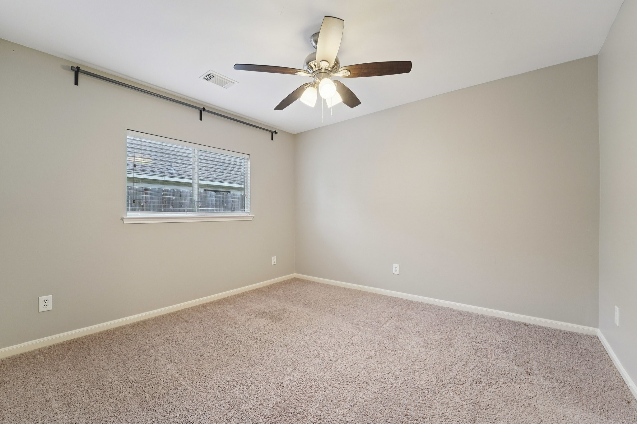 6715 Lilacbrook Court Spring, TX 77379 - Photo 21 of 34