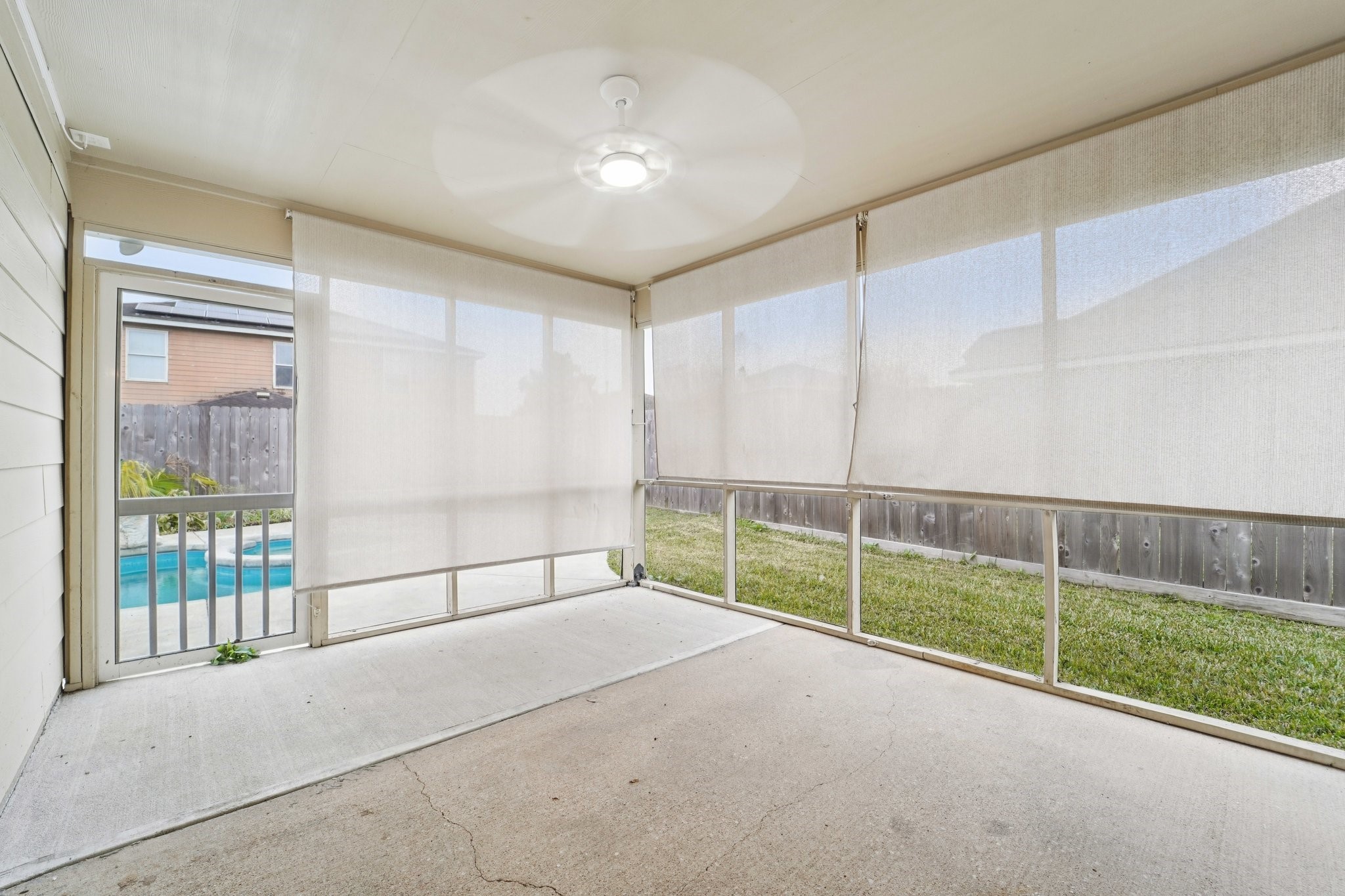 6715 Lilacbrook Court Spring, TX 77379 - Photo 29 of 34