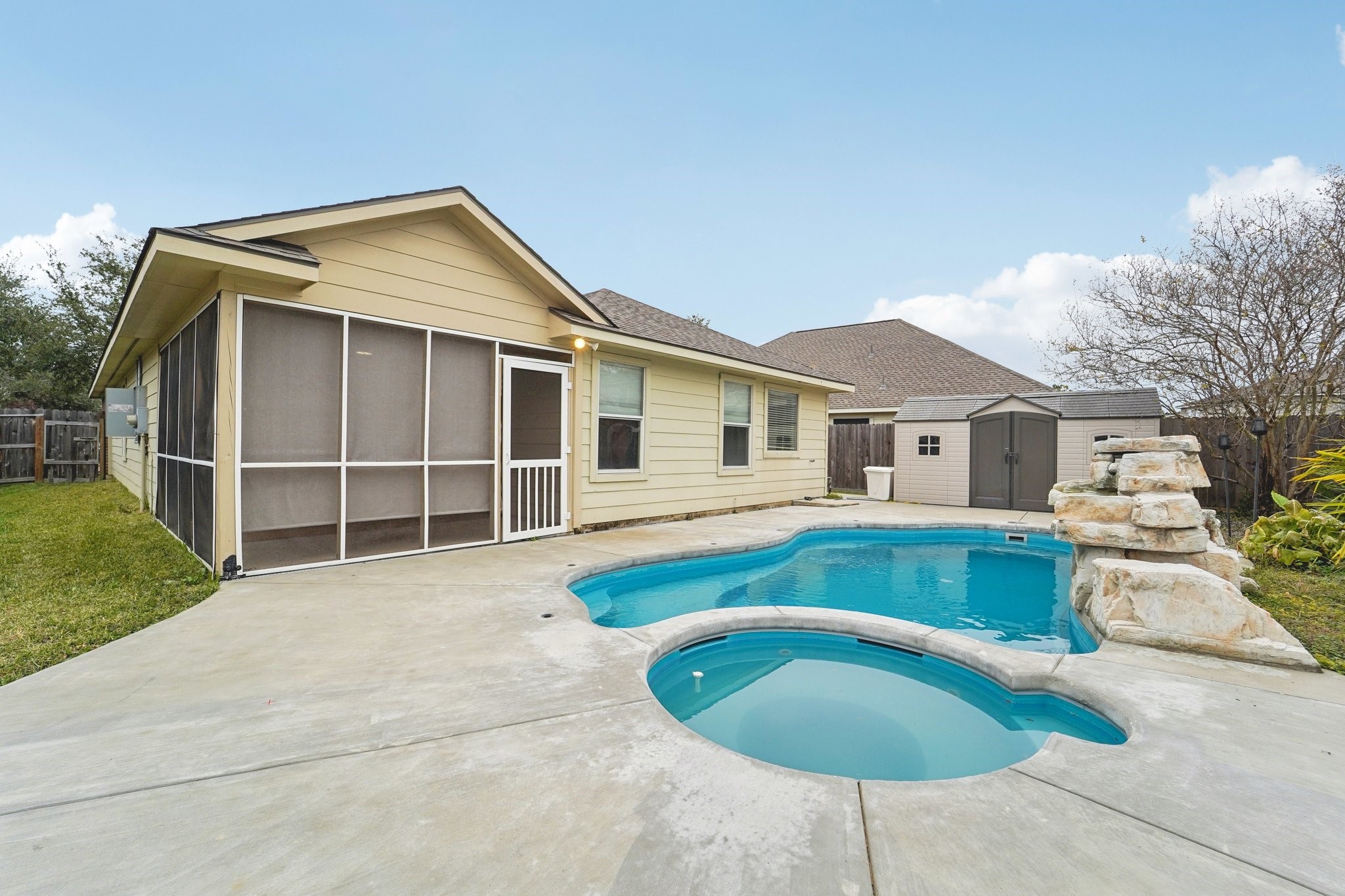 6715 Lilacbrook Court Spring, TX 77379 - Photo 33 of 34