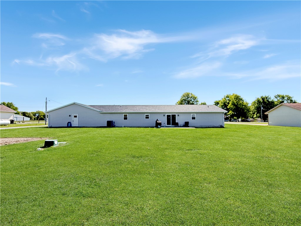 9355 North 1000th Road Effingham, IL 62401 - Photo 29 of 33 Gallery Image 29