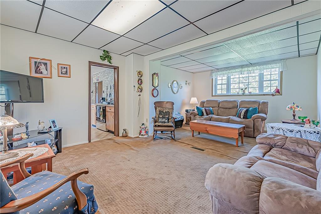 115 Shinsky Road Greensburg, PA 15601 - Photo 3 of 25 Gallery Image 3
