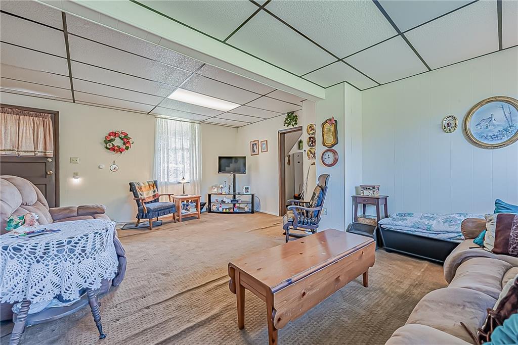 115 Shinsky Road Greensburg, PA 15601 - Photo 4 of 25 Gallery Image 4
