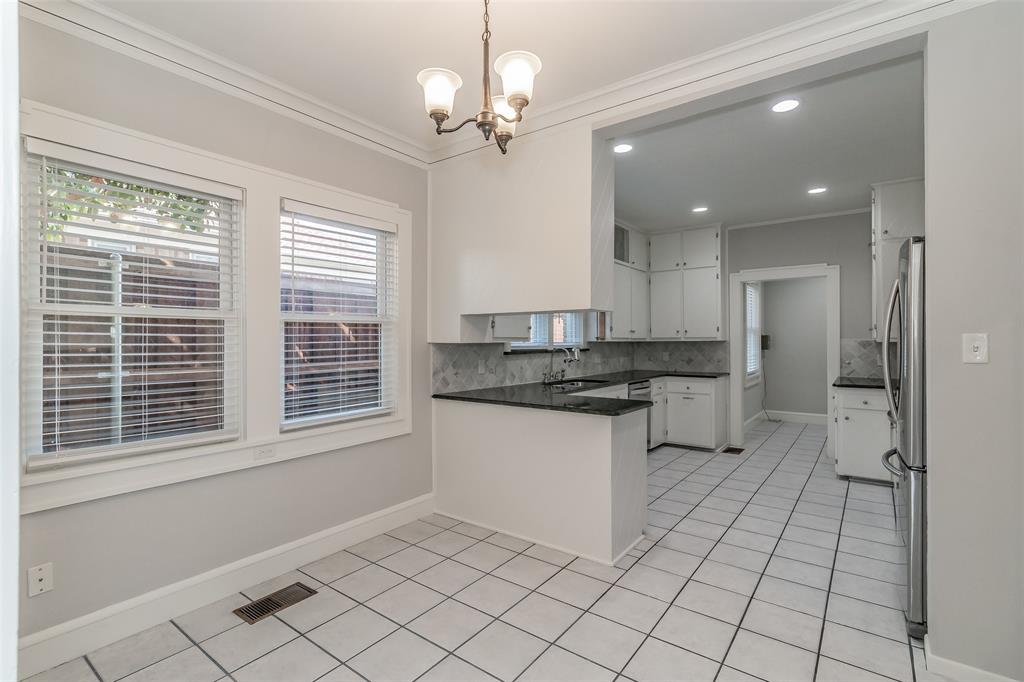 2311 Warner Road Fort Worth, TX 76110 - Photo 26 of 37