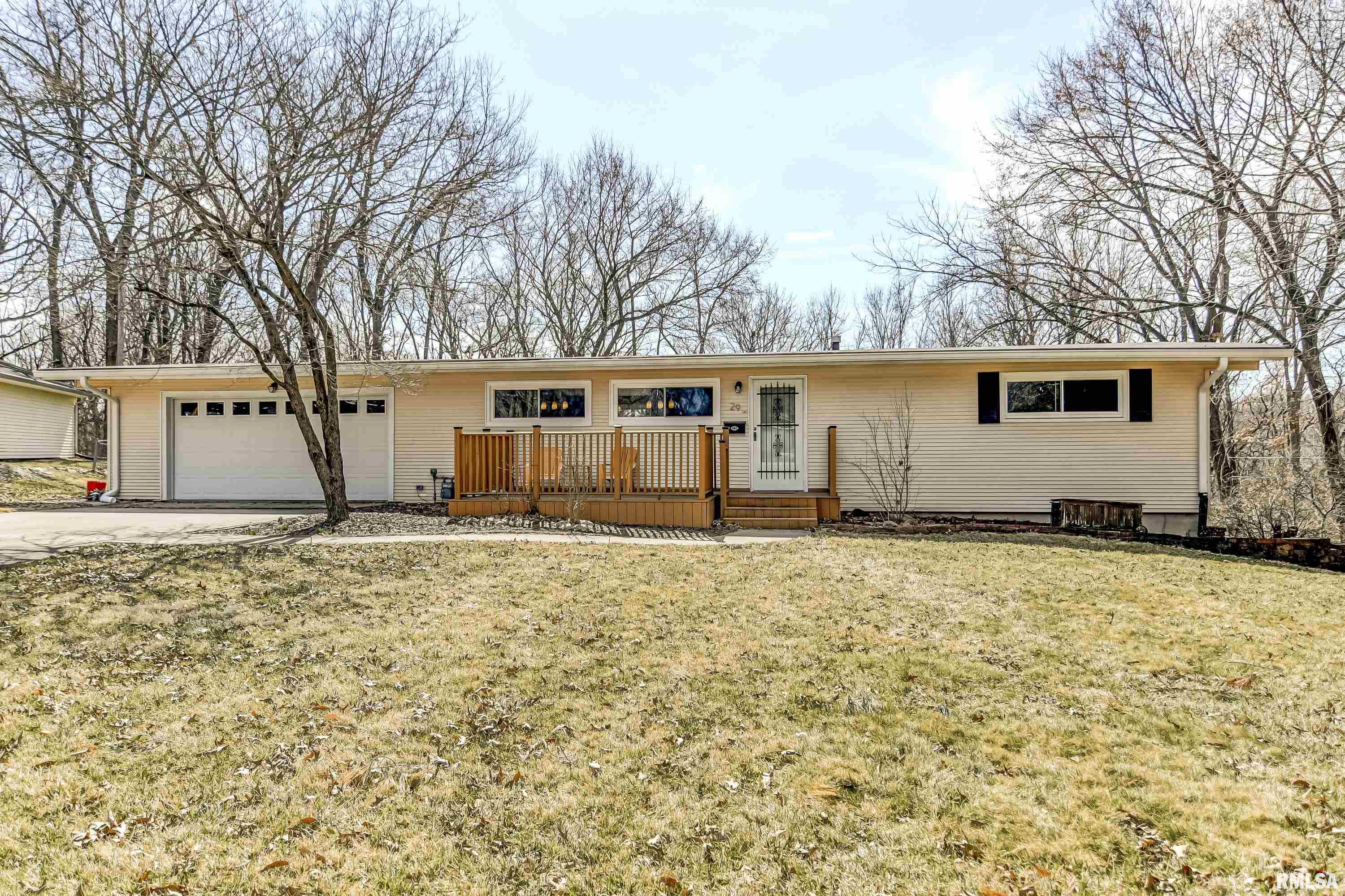 29 Sunny Side Drive Springfield, IL 62702 - Photo 1 of 24 Gallery Image 1