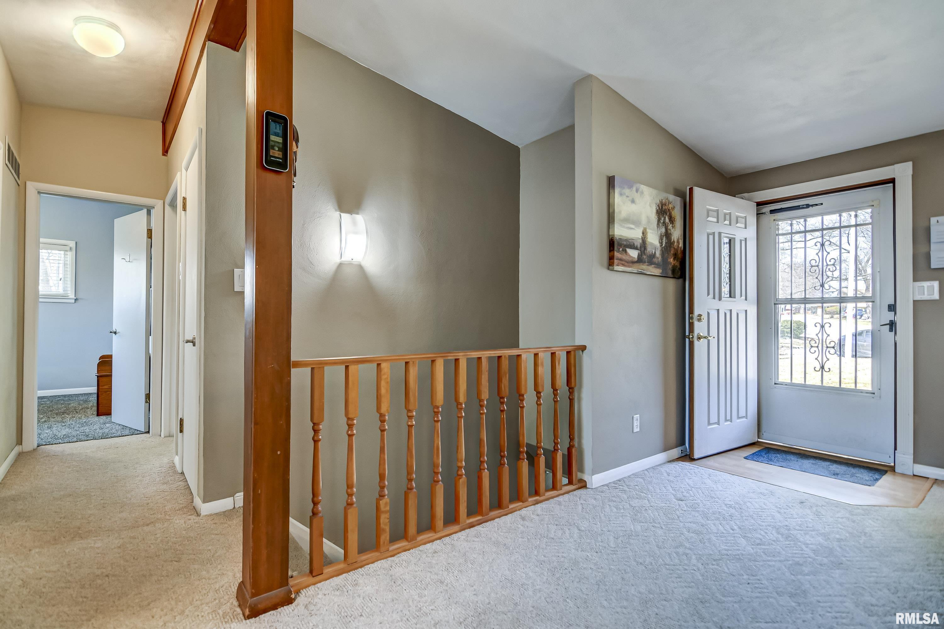 29 Sunny Side Drive Springfield, IL 62702 - Photo 5 of 24 Gallery Image 5