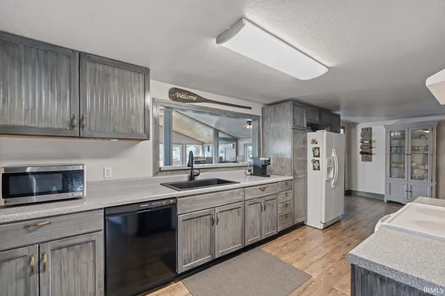 $569,900 | 1770 East Poplar Road, Columbia City, IN 46725