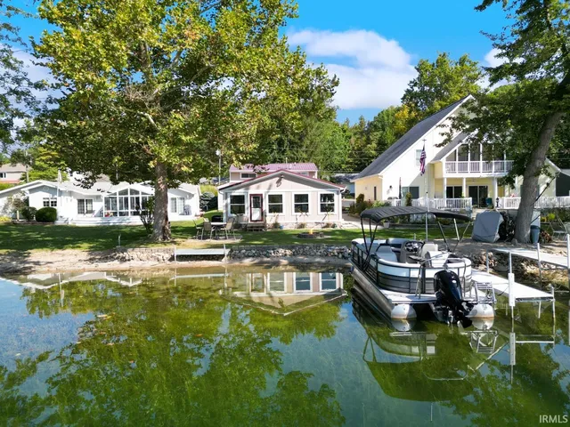 $569,900 | 1770 East Poplar Road, Columbia City, IN 46725