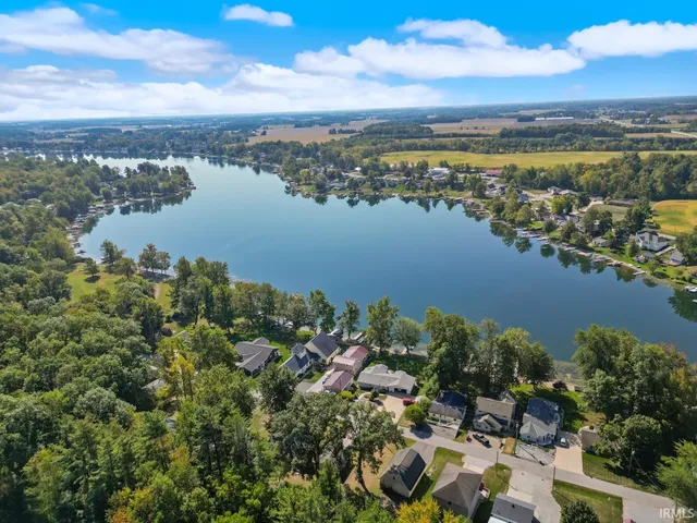 $569,900 | 1770 East Poplar Road, Columbia City, IN 46725