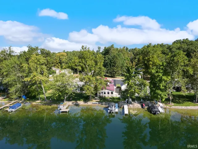 $569,900 | 1770 East Poplar Road, Columbia City, IN 46725