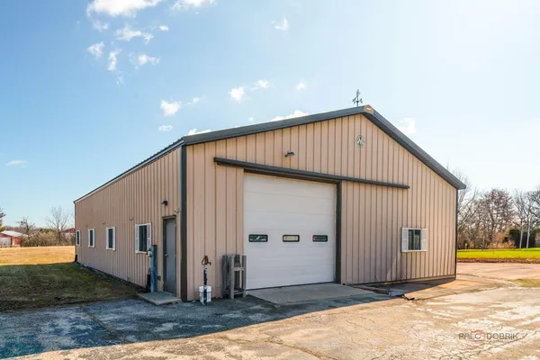 $2,250,000 | 20615 31st Street, Paris, WI 53104