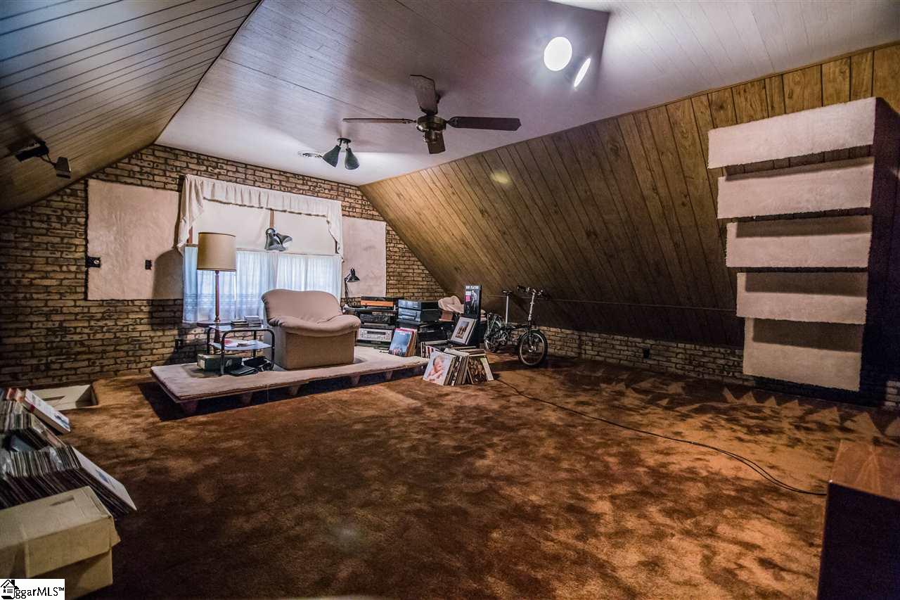 406 Hudson Farm Road Greer, SC 29650 - Photo 14 of 19 Gallery Image 14