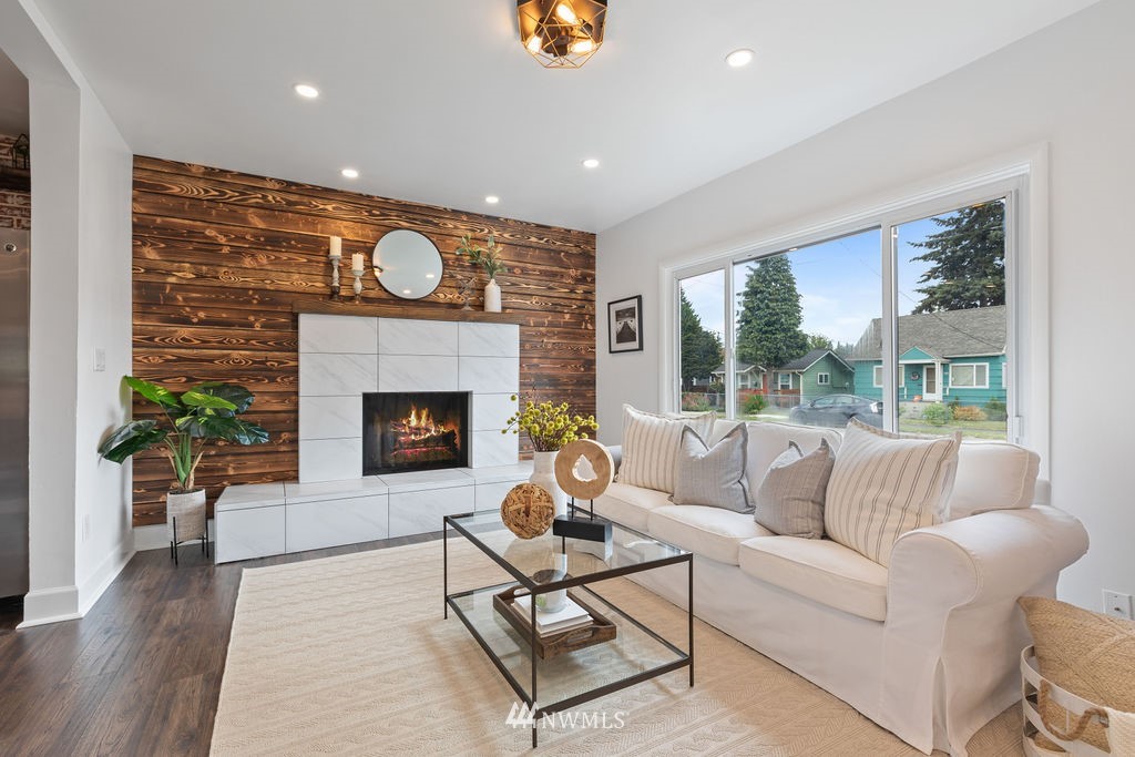 405 Pelly Avenue North Renton, WA 98057 - Photo 5 of 24 Gallery Image 5