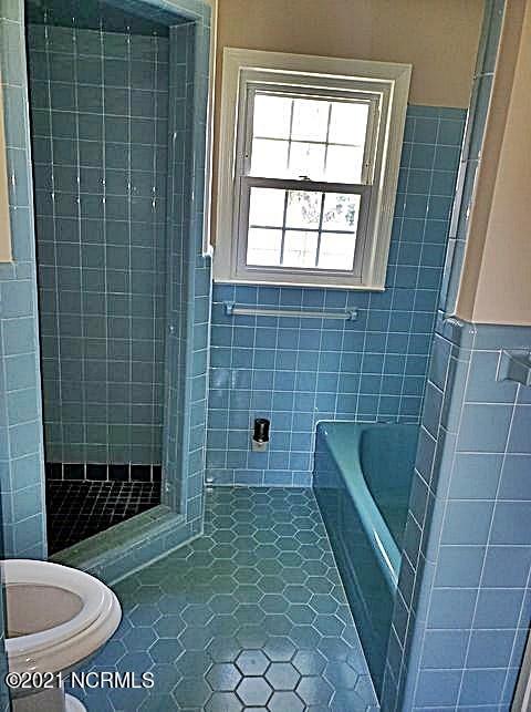 1319 Kimberly Road New Bern, NC 28562 - Photo 24 of 28 Master Bath