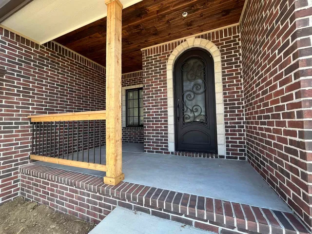 $460,000 | 5714 North Edwards Court, Wichita, KS 67204