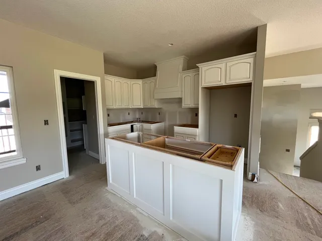 $460,000 | 5714 North Edwards Court, Wichita, KS 67204