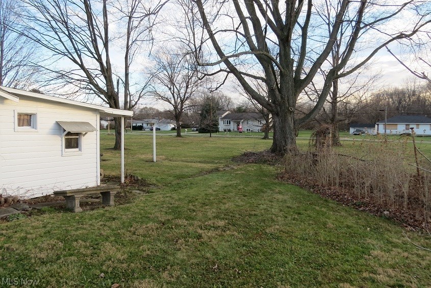 2320 North Ridge Road Elyria, OH 44035 - Photo 5 of 10 View of Lots in Back the face Eschtruth St.