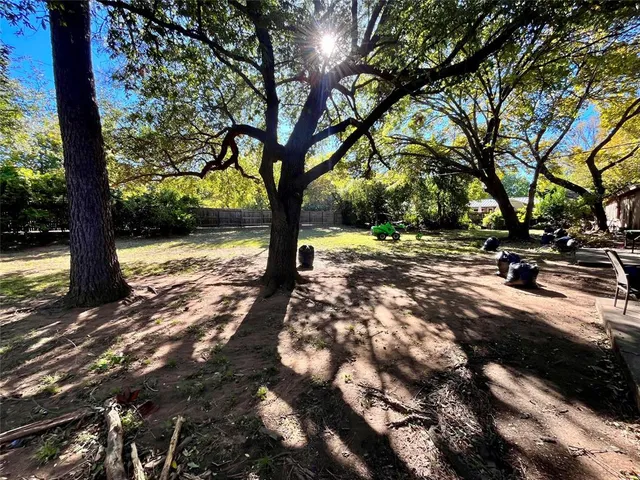 $300,000 | 303 Elliott Street, Arlington, TX 76013