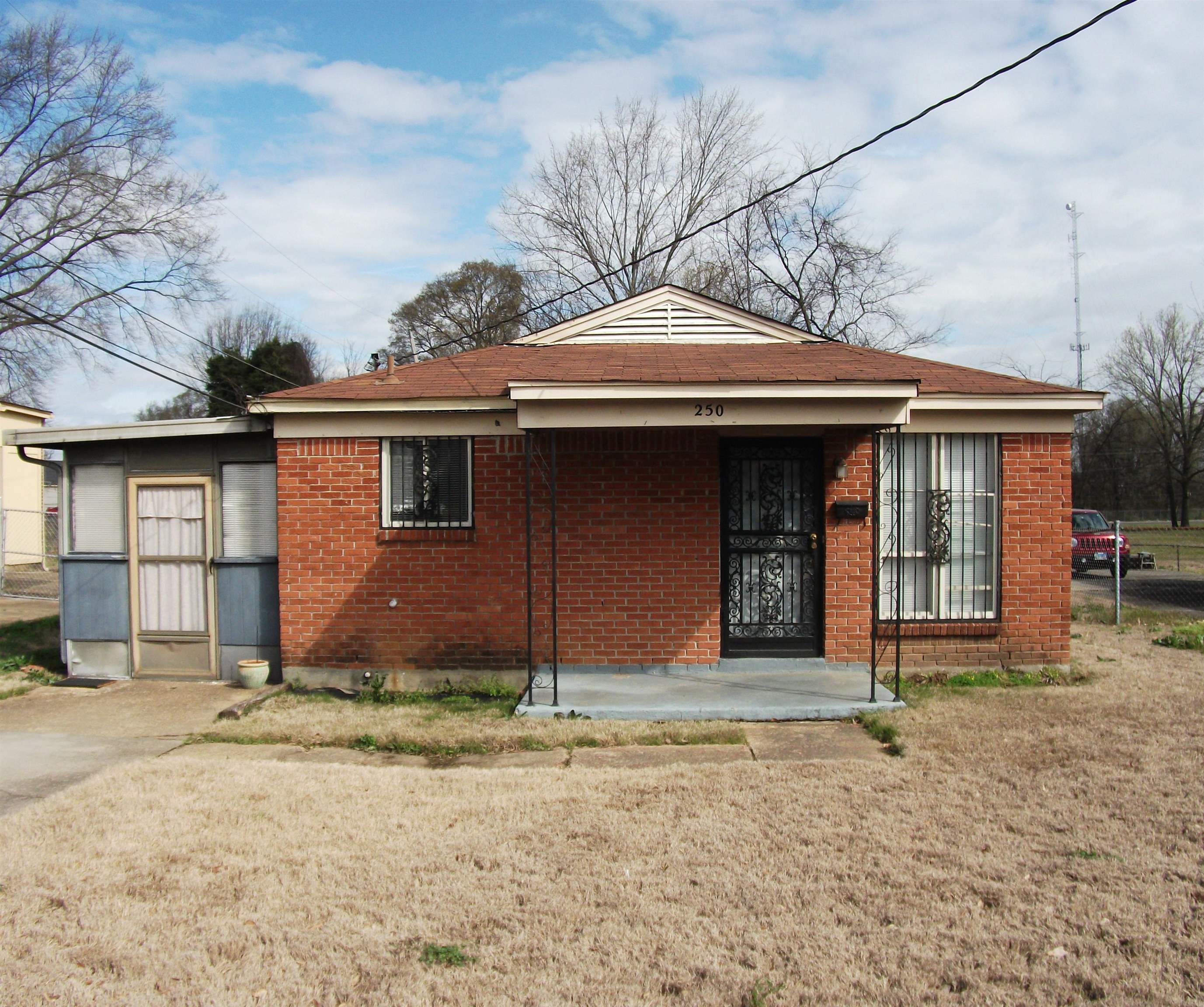 250 Flynn Road Memphis, TN 38109 - Photo 1 of 9 Gallery Image 1