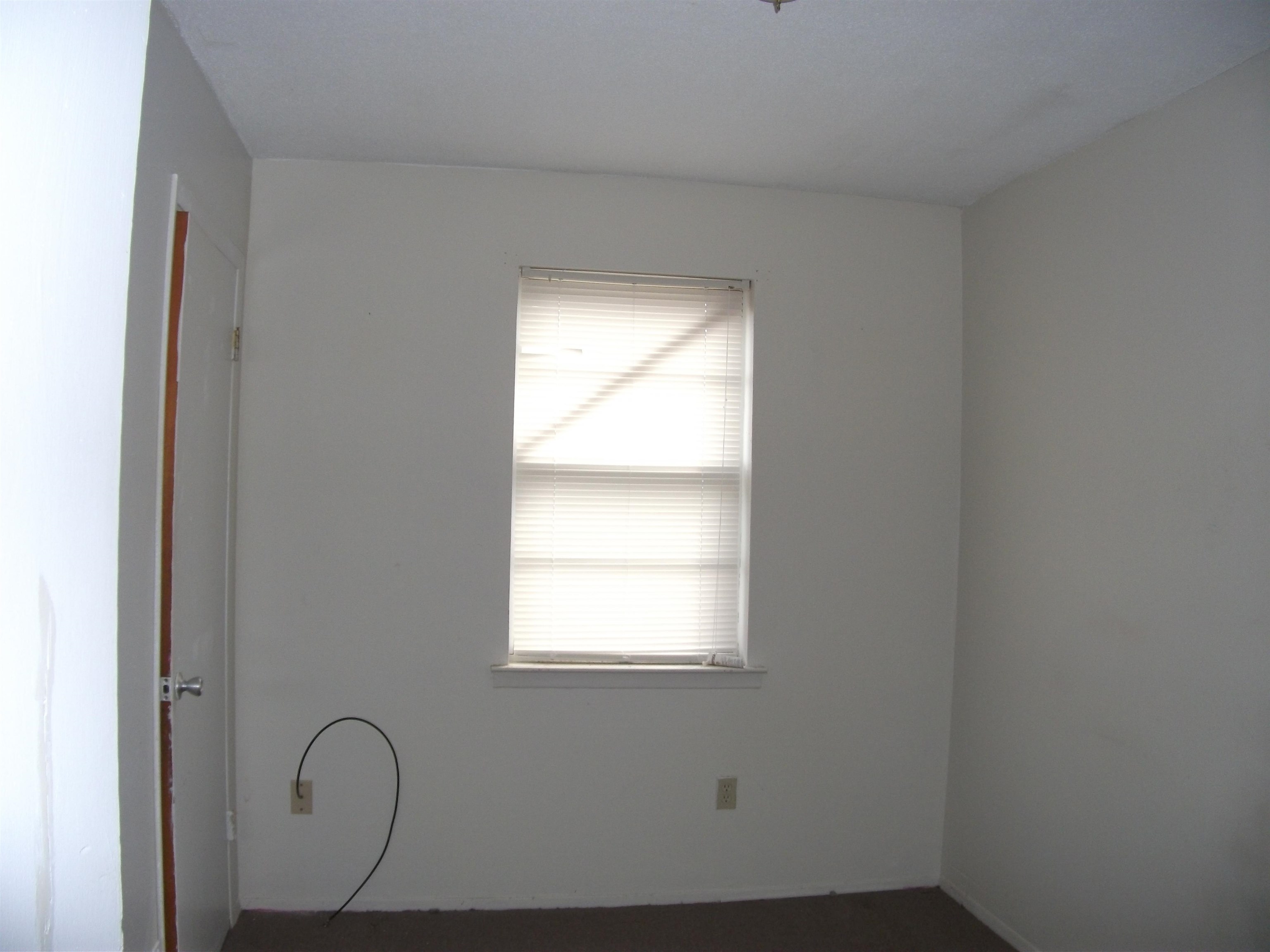250 Flynn Road Memphis, TN 38109 - Photo 5 of 9 Gallery Image 5