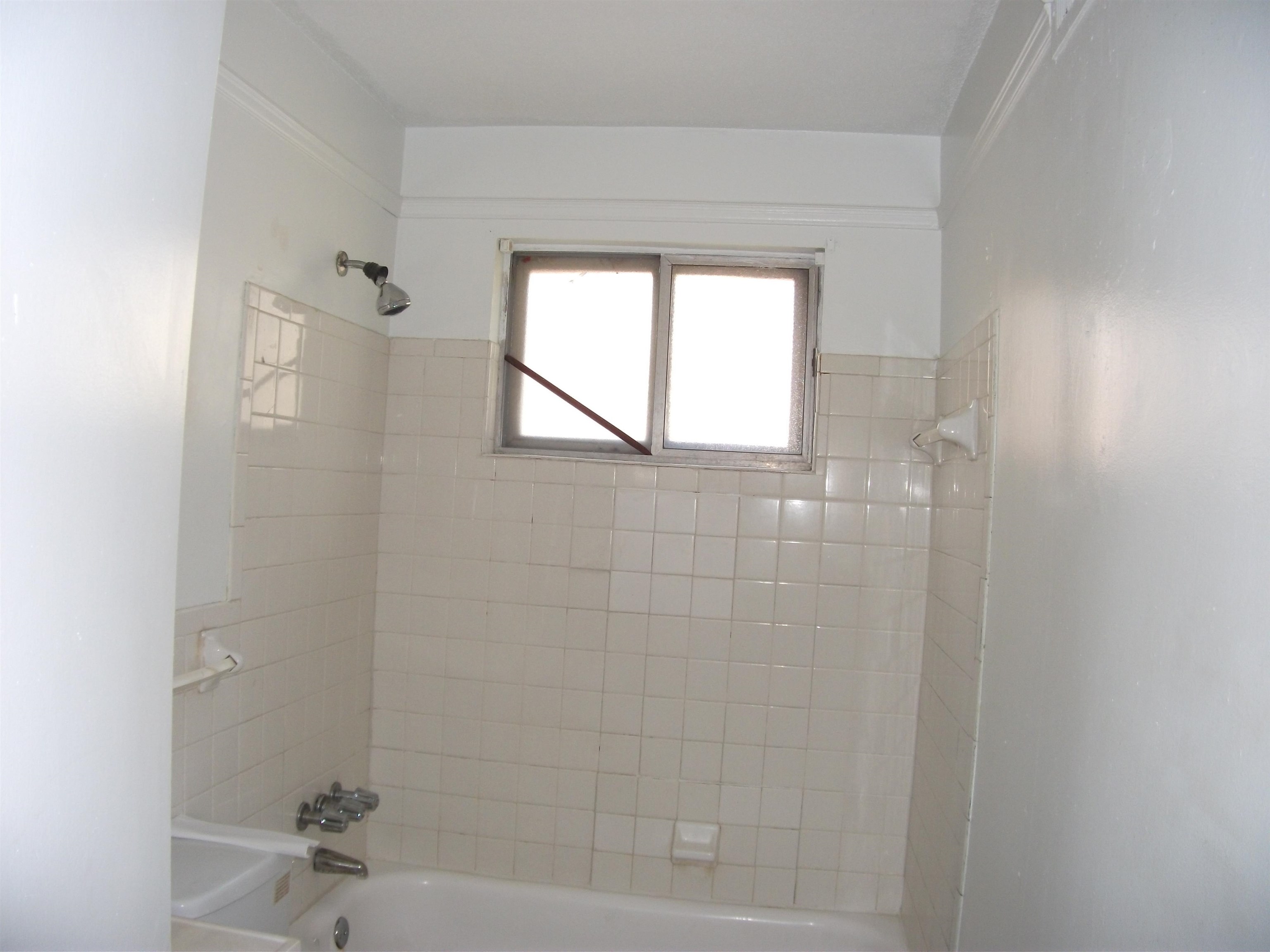 250 Flynn Road Memphis, TN 38109 - Photo 8 of 9 Gallery Image 8