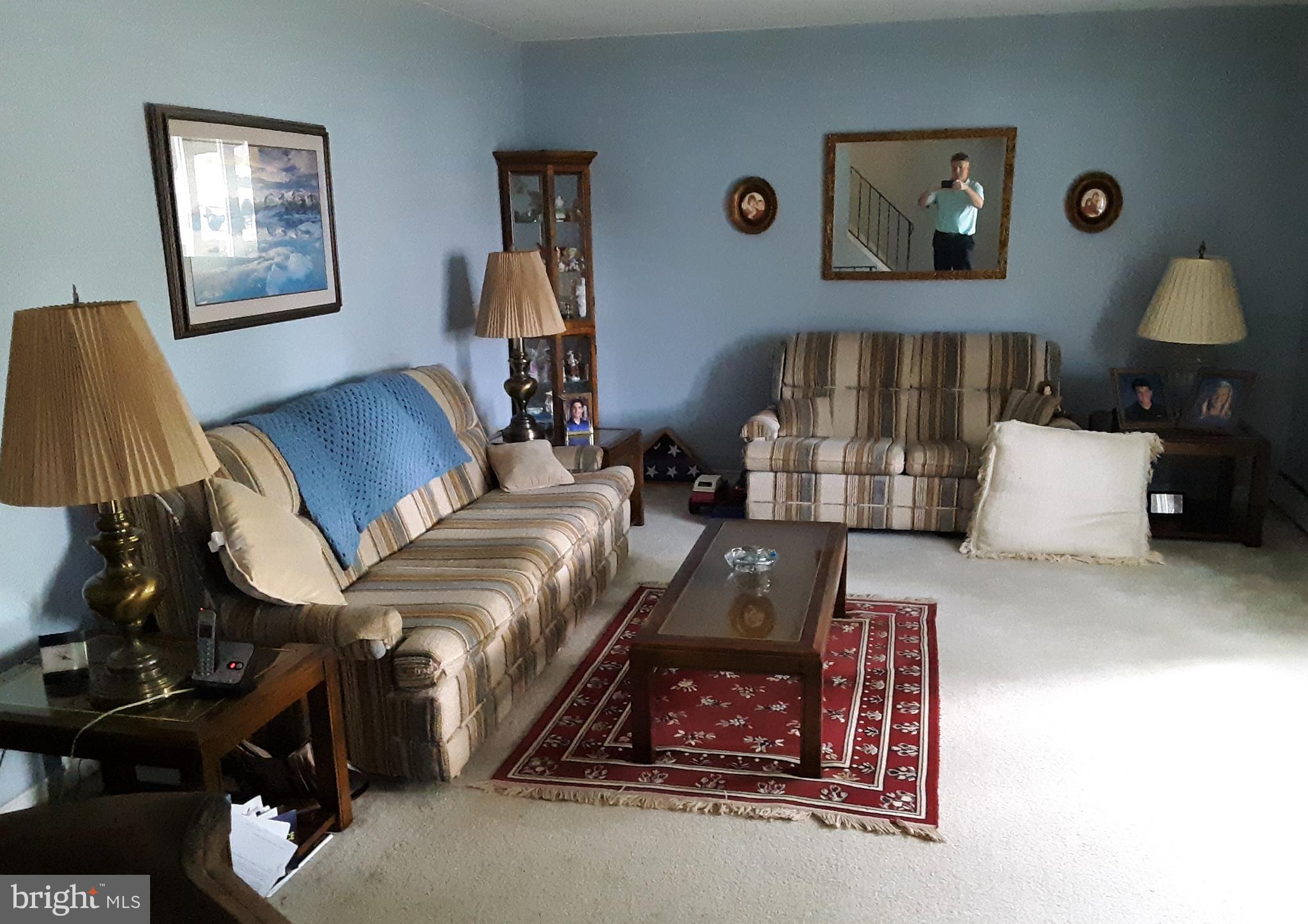 504 Mifflin Boulevard Reading, PA 19607 - Photo 2 of 14 Living Rm - Front Entry