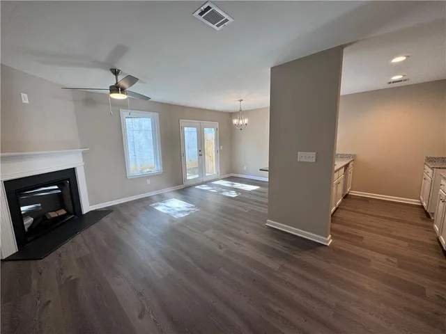 $1,550 | 307 Legacy Lane, Unit 10, Calhoun, GA 30701