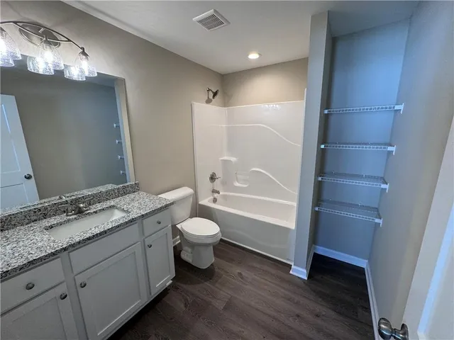 $1,550 | 307 Legacy Lane, Unit 10, Calhoun, GA 30701