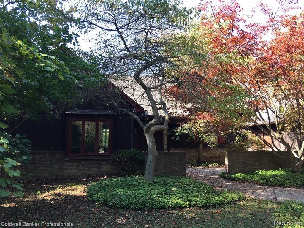 31175 Lahser Road Beverly Hills, MI 48025 - Photo 1 of 21