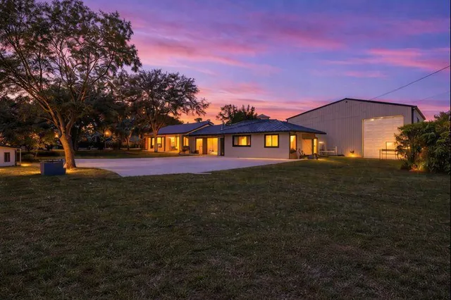$1,200,000 | 17975 89th Place North, The Acreage, FL 33470