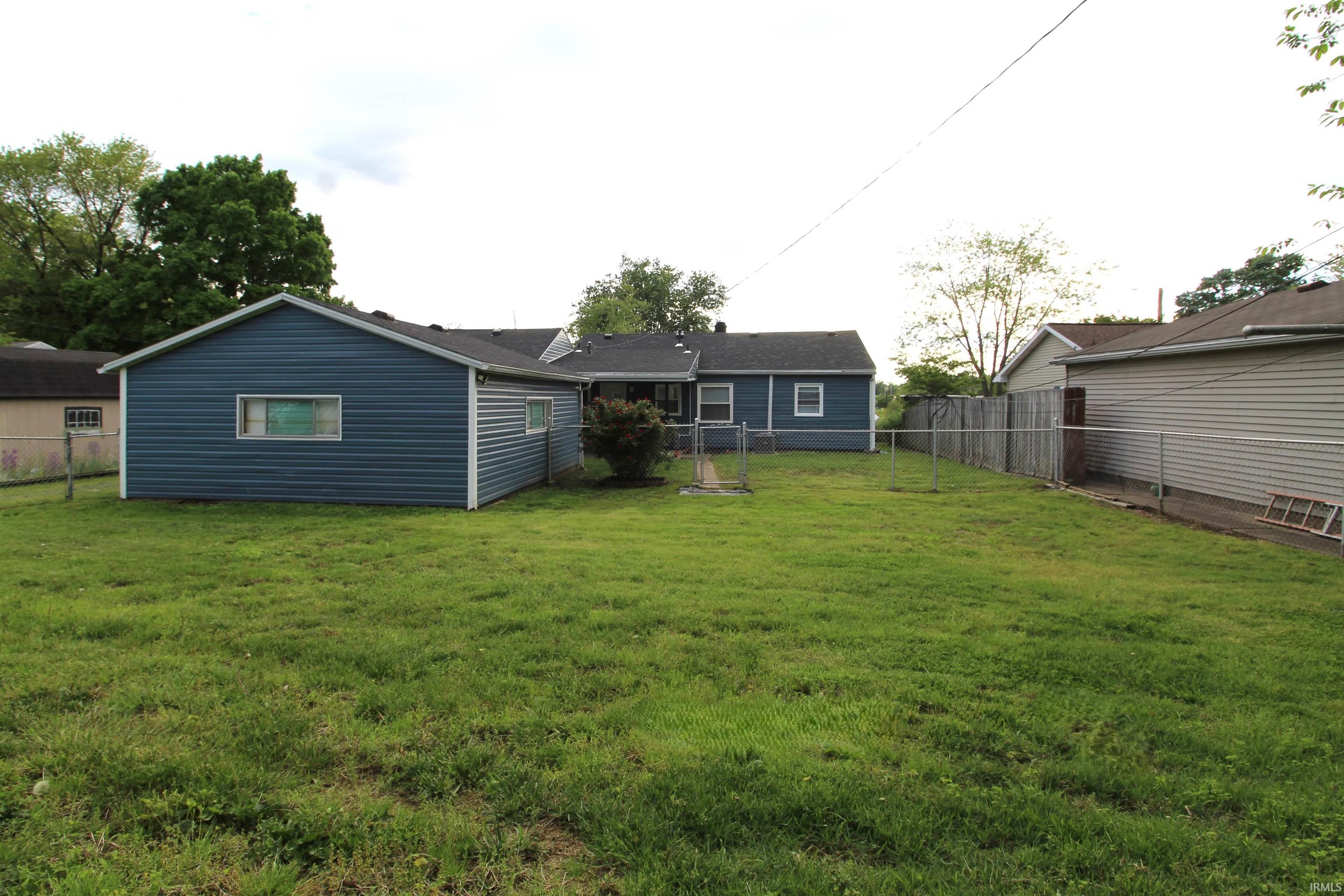 5217 Sherbrooke Road Evansville, IN 47710 - Photo 3 of 15 Gallery Image 3