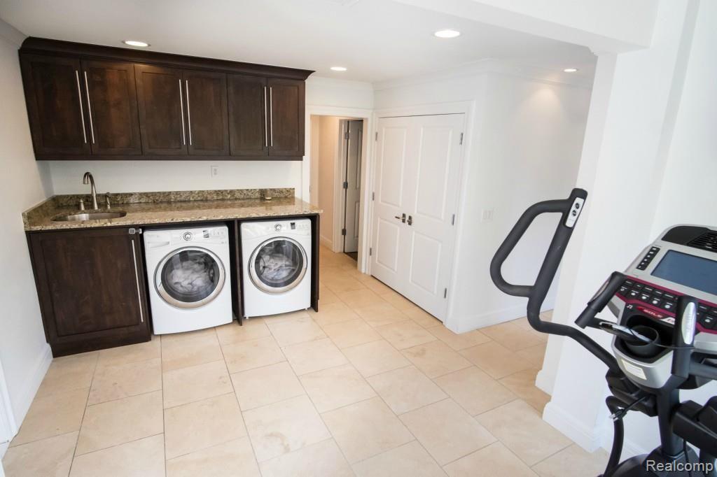 988 Lake Shore Road Grosse Pointe, MI 48236 - Photo 36 of 60 CH42.jpg