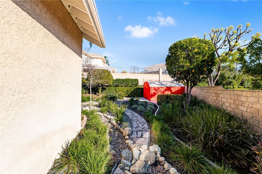 2326 Fairfield Way Upland, CA 91784 - Photo 38 of 47