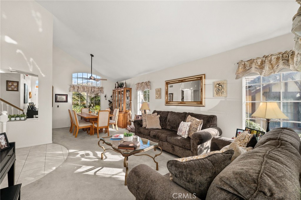 2326 Fairfield Way Upland, CA 91784 - Photo 8 of 47