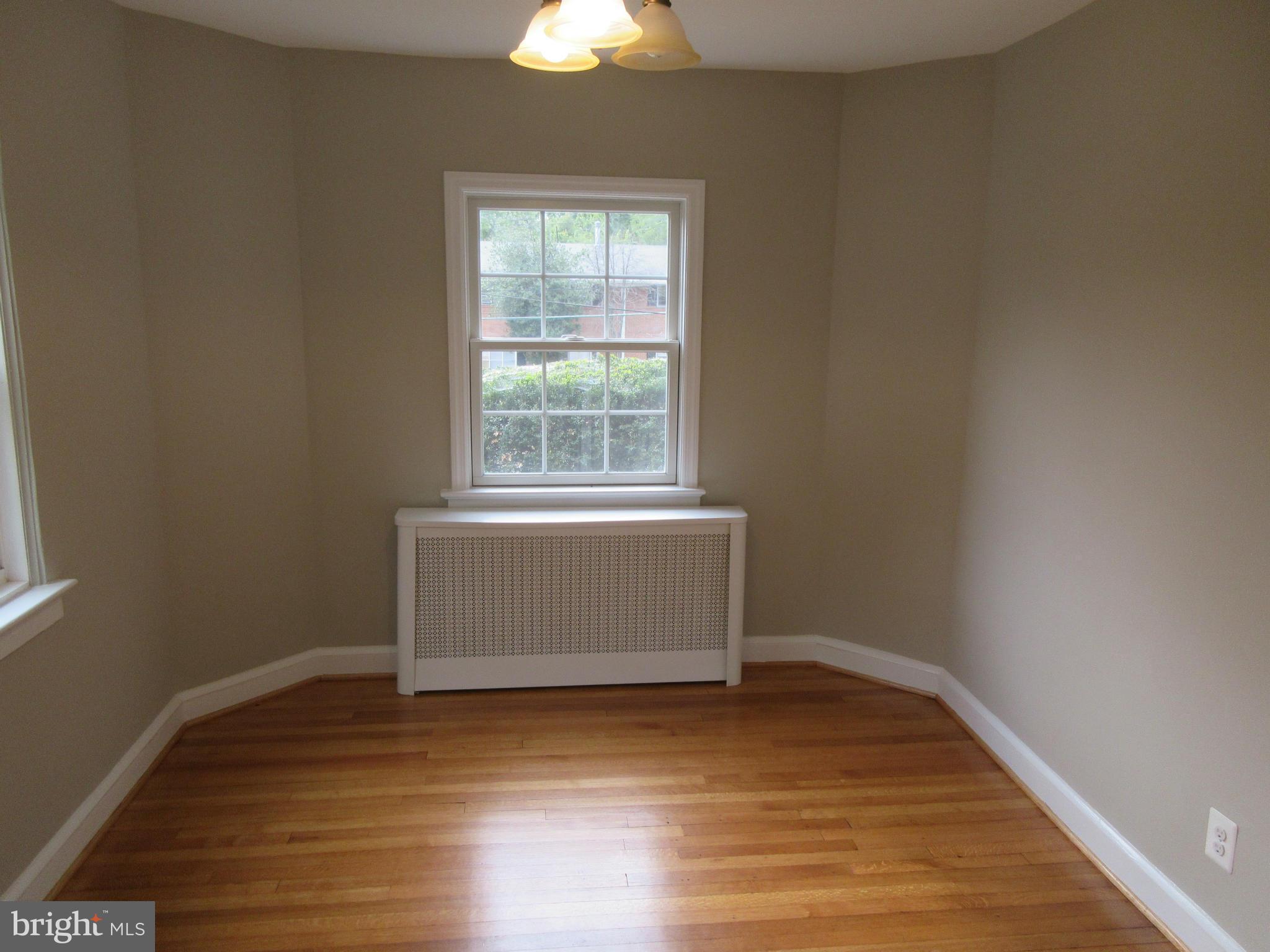 1713 North Glebe Road Arlington, VA 22207 - Photo 14 of 26 Dining Room