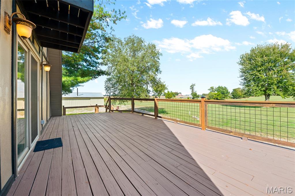 10409 Lower Marine Road Marine, IL 62061 - Photo 14 of 38