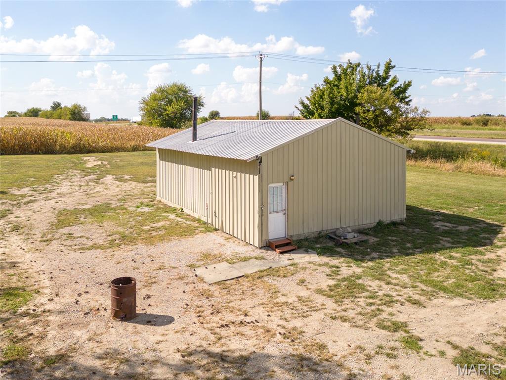 10409 Lower Marine Road Marine, IL 62061 - Photo 8 of 38
