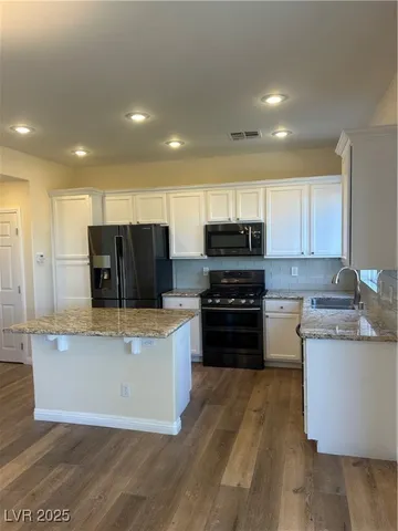 $2,600 | 10874 Mallorca Avenue, Las Vegas, NV 89144