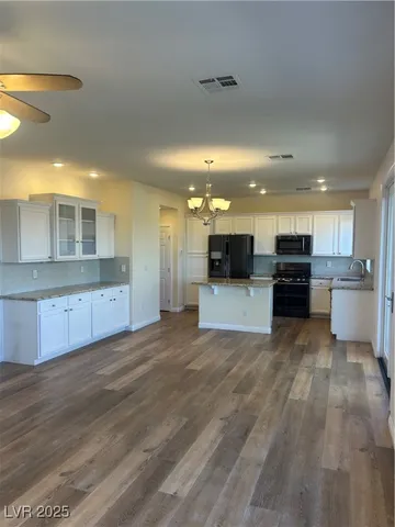 $2,600 | 10874 Mallorca Avenue, Las Vegas, NV 89144