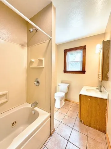 $154,900 | 1506 11th Street, Menominee, MI 49858