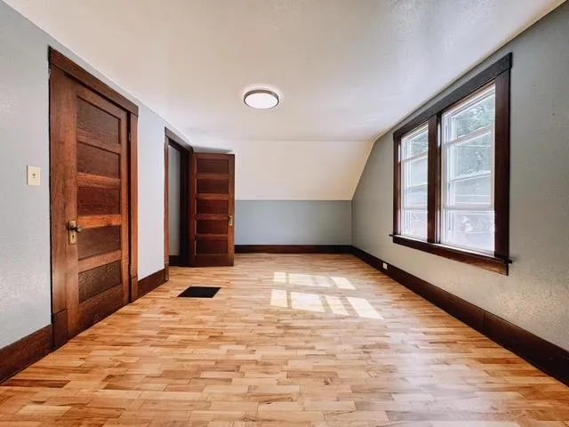 $154,900 | 1506 11th Street, Menominee, MI 49858