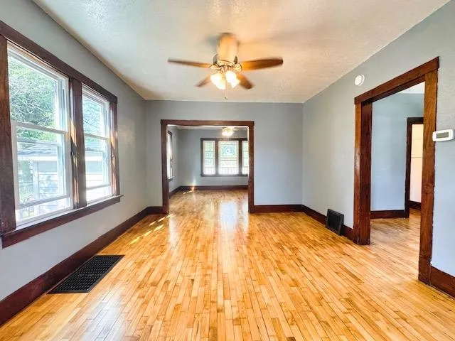 $154,900 | 1506 11th Street, Menominee, MI 49858