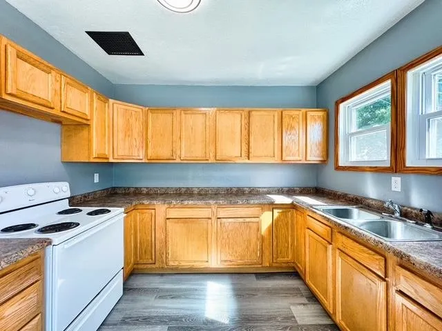 $154,900 | 1506 11th Street, Menominee, MI 49858