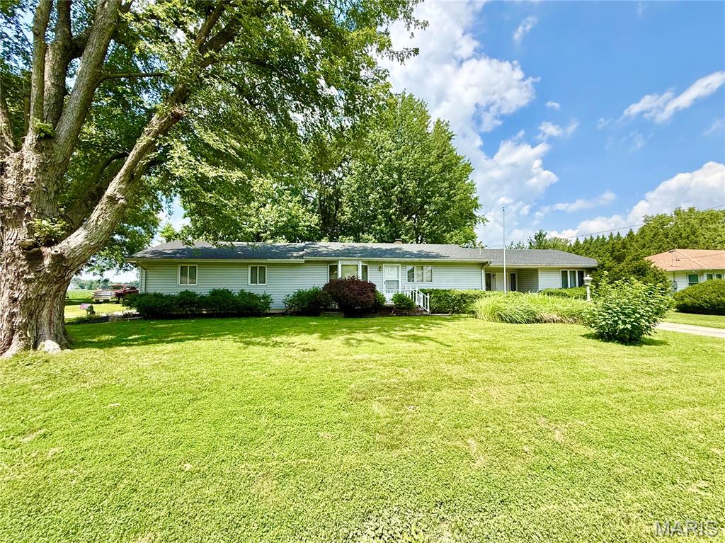 319 Fillmore Street Worden, IL 62097 - Photo 32 of 37