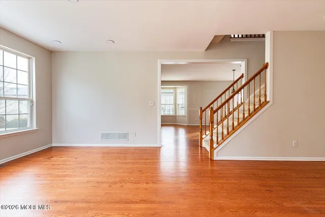 $725,000 | 10 Hemingway Lane, Columbus, NJ 08022